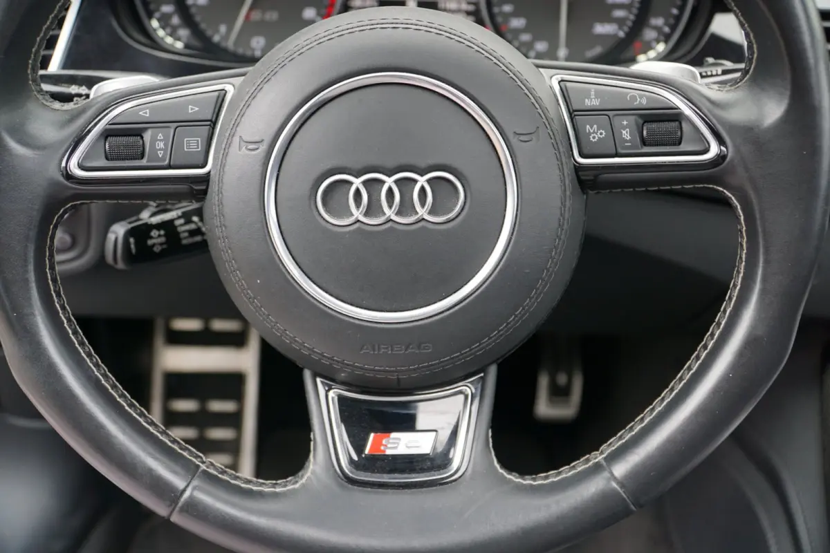 4.0 TFSI S8 plus quattro Pro Line+ 605 PK