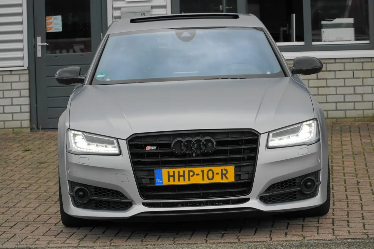 4.0 TFSI S8 plus quattro Pro Line+ 605 PK