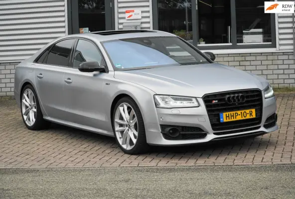 4.0 TFSI S8 plus quattro Pro Line+ 605 PK