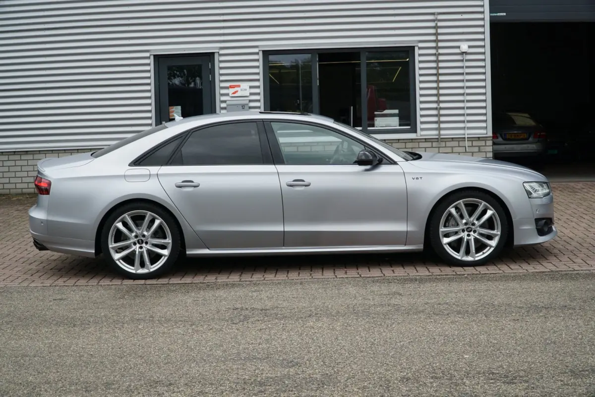 4.0 TFSI S8 plus quattro Pro Line+ 605 PK