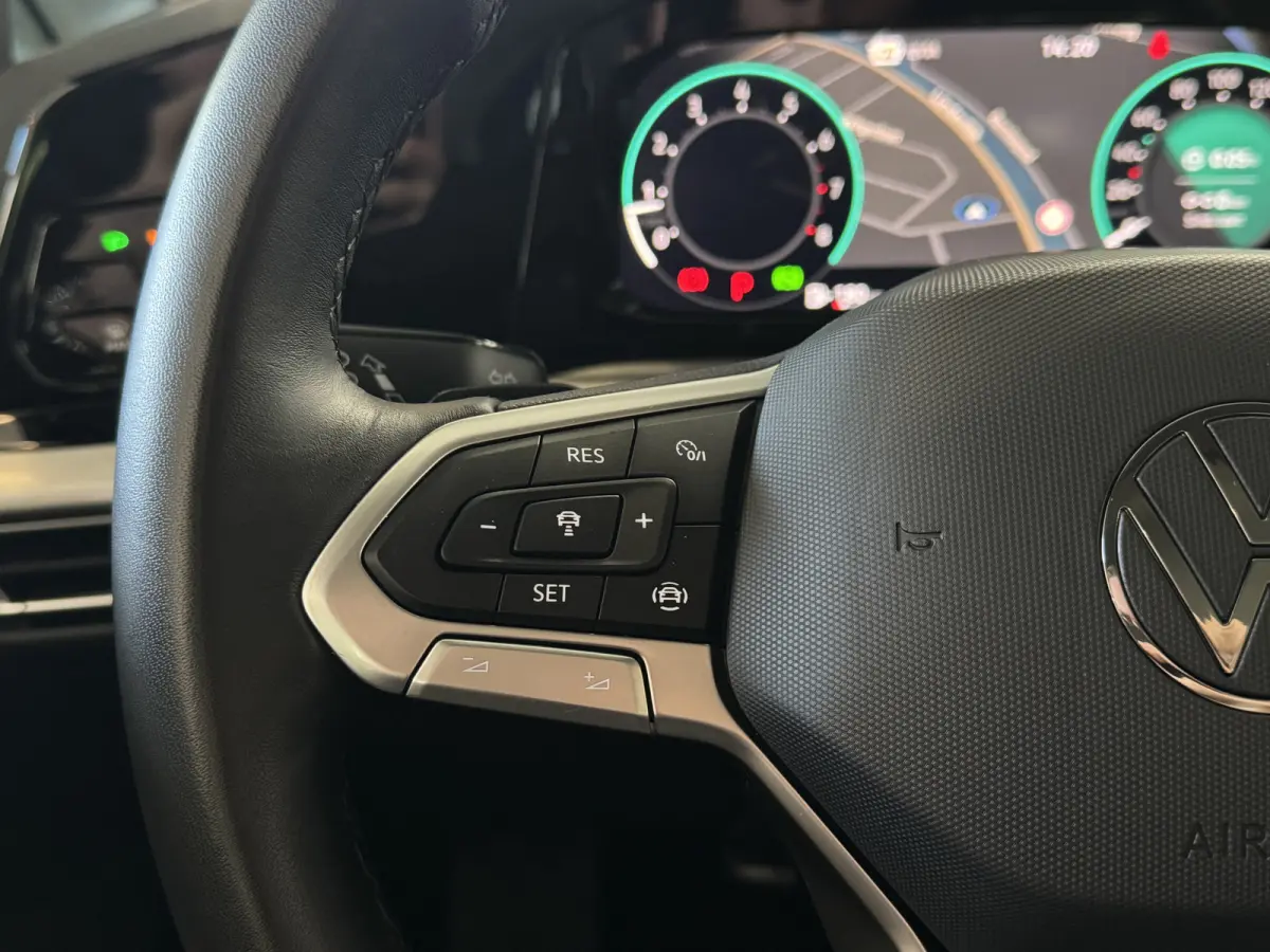 1.5 eTSI DSG LIFE BUSINESS CAMERA/ACC/CARPLAY/SFEERVERL.