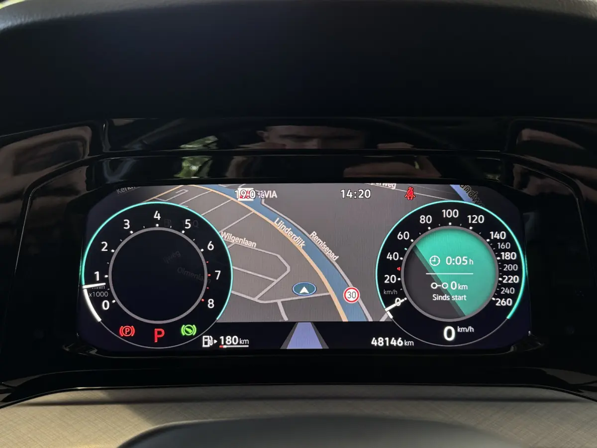 1.5 eTSI DSG LIFE BUSINESS CAMERA/ACC/CARPLAY/SFEERVERL.