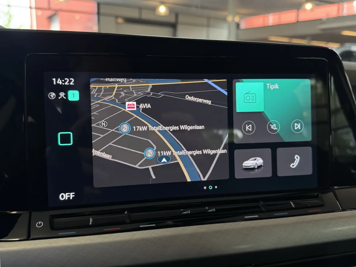 1.5 eTSI DSG LIFE BUSINESS CAMERA/ACC/CARPLAY/SFEERVERL.