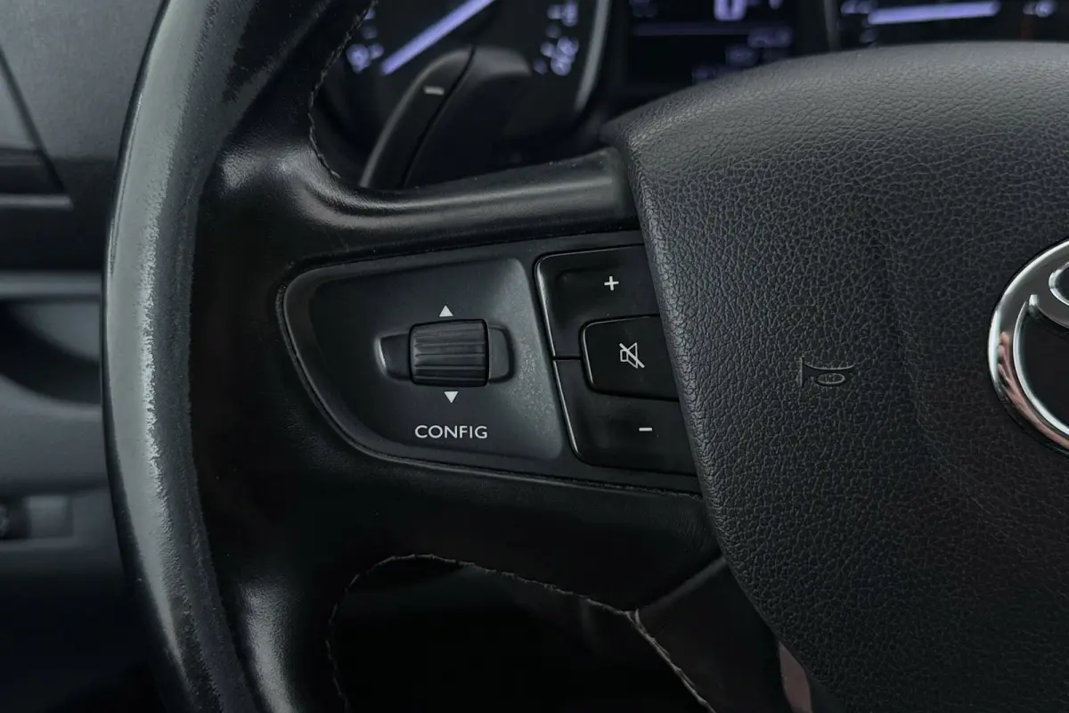 2.0 D-4D Professional | Trekhaak | L3 | Betimmering | Climate Control | Camera | AUTOMAAT |