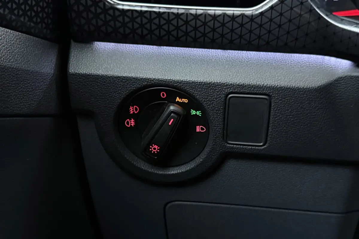 1.0 TSI Style | Camera | CarPlay | Climate Control | Stoelverwarming |