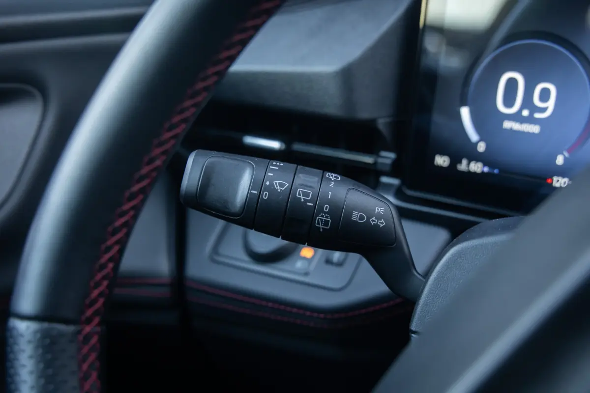 1.0 EcoBoost ST-Line | Stoel/stuur/voorruit verwarming | Camera | Apple Carplay/Android Auto | Elektrisch bedienbare achterklep | Digitaal dashboard | | Achteruitrijcamera | Apple Carplay/An
