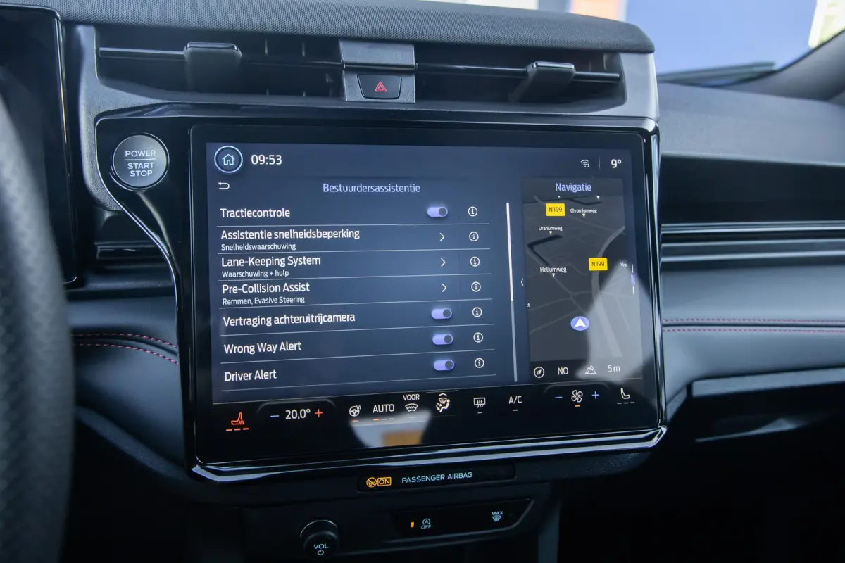 1.0 EcoBoost ST-Line | Stoel/stuur/voorruit verwarming | Camera | Apple Carplay/Android Auto | Elektrisch bedienbare achterklep | Digitaal dashboard | | Achteruitrijcamera | Apple Carplay/An