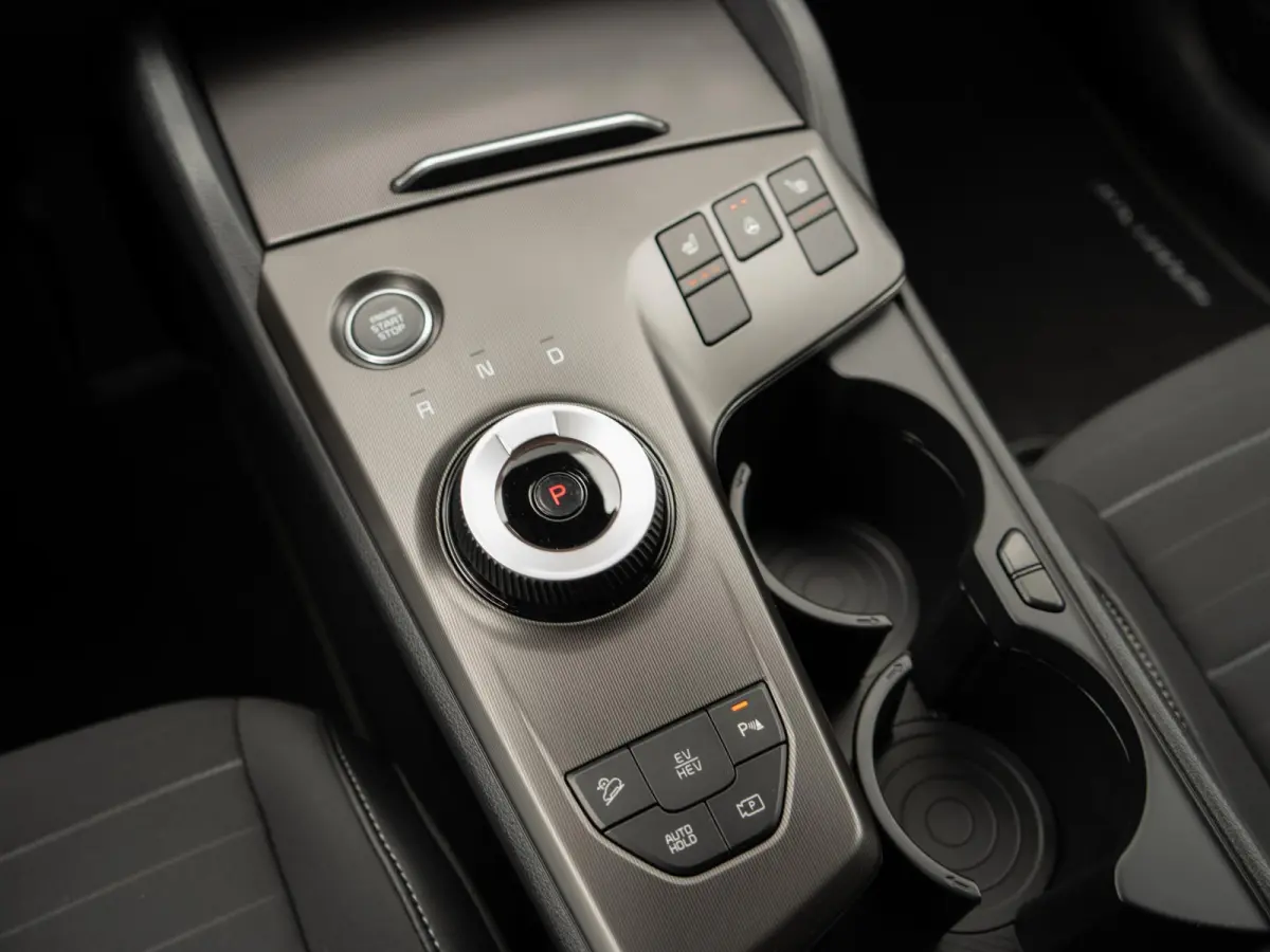 1.6 T-GDi Plug-in Hybrid DynamicPlusLine | Actieprijs* | Op Voorraad | Schuif-/Kanteldak | Stoel en Stuurverwarming | Navi. | Clima. | Adapt. Cruise. | Dodehoekassitentie