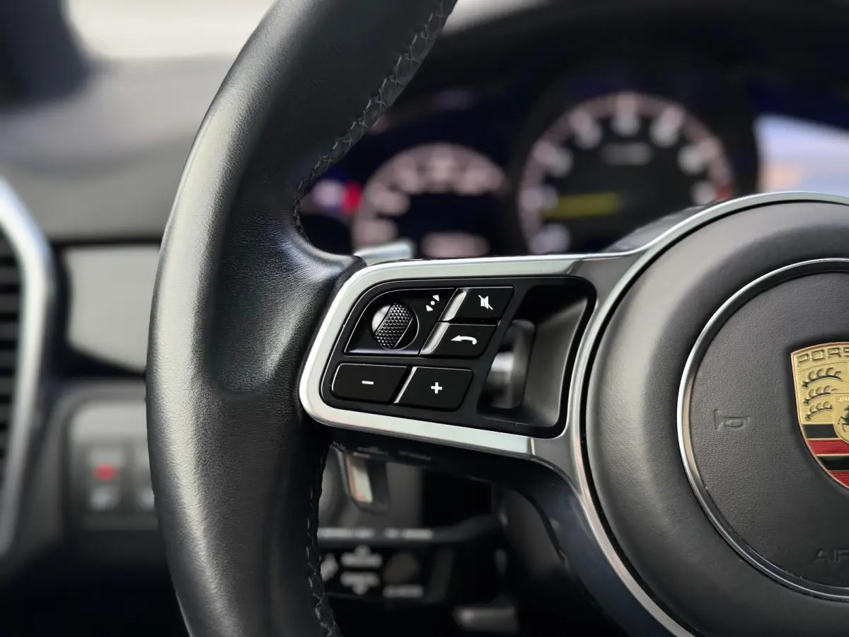 3.0 E-Hybrid Pano|Chrono|360 Camera|Bose|Leder|Navi|Trekhaak|Dealer Onderhouden|2e Eigenaar|APK tot 01-2028