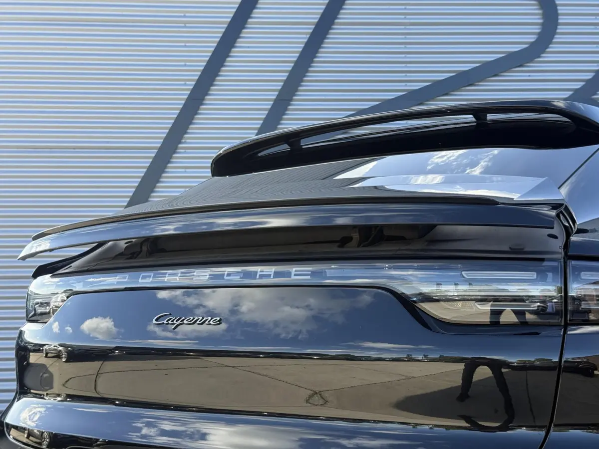 3.0 E-Hybrid Pano|Chrono|360 Camera|Bose|Leder|Navi|Trekhaak|Dealer Onderhouden|2e Eigenaar|APK tot 01-2028