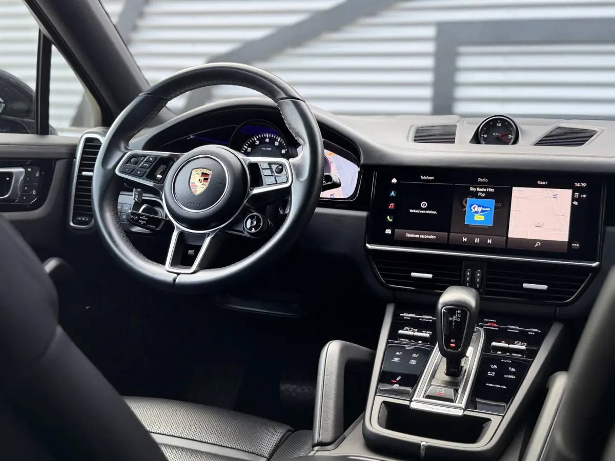 3.0 E-Hybrid Pano|Chrono|360 Camera|Bose|Leder|Navi|Trekhaak|Dealer Onderhouden|2e Eigenaar|APK tot 01-2028