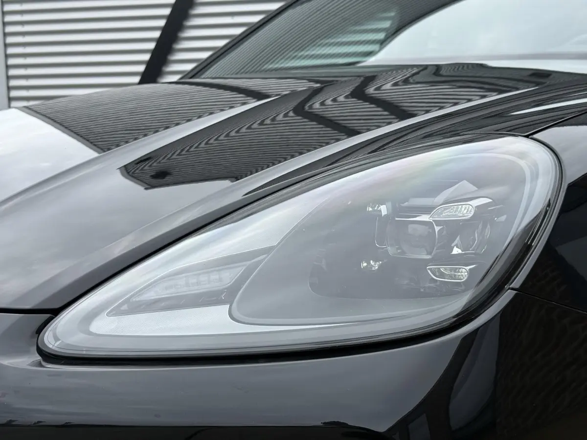 3.0 E-Hybrid Pano|Chrono|360 Camera|Bose|Leder|Navi|Trekhaak|Dealer Onderhouden|2e Eigenaar|APK tot 01-2028