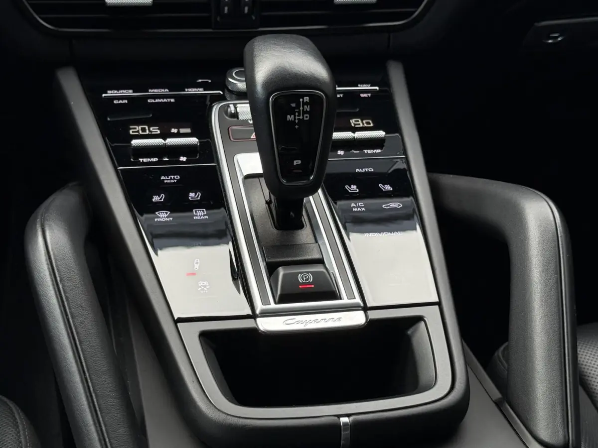 3.0 E-Hybrid Pano|Chrono|360 Camera|Bose|Leder|Navi|Trekhaak|Dealer Onderhouden|2e Eigenaar|APK tot 01-2028