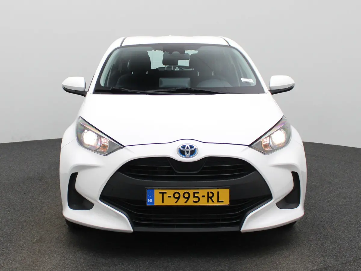 1.5 Hybrid Active | NAVIGATIE | BLUETOOTH | ACHTERUITRIJCAMERA | APPLE CARPLAY | CLIMATE CONTROL | 5-DEURS | AIRCO | MULTIFUNCTIONEEL STUURWIEL |