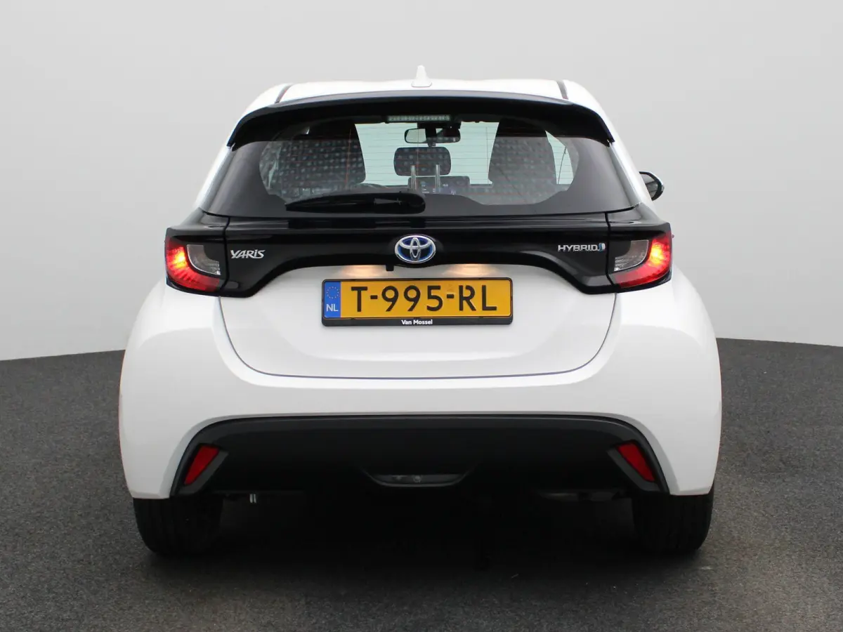 1.5 Hybrid Active | NAVIGATIE | BLUETOOTH | ACHTERUITRIJCAMERA | APPLE CARPLAY | CLIMATE CONTROL | 5-DEURS | AIRCO | MULTIFUNCTIONEEL STUURWIEL |