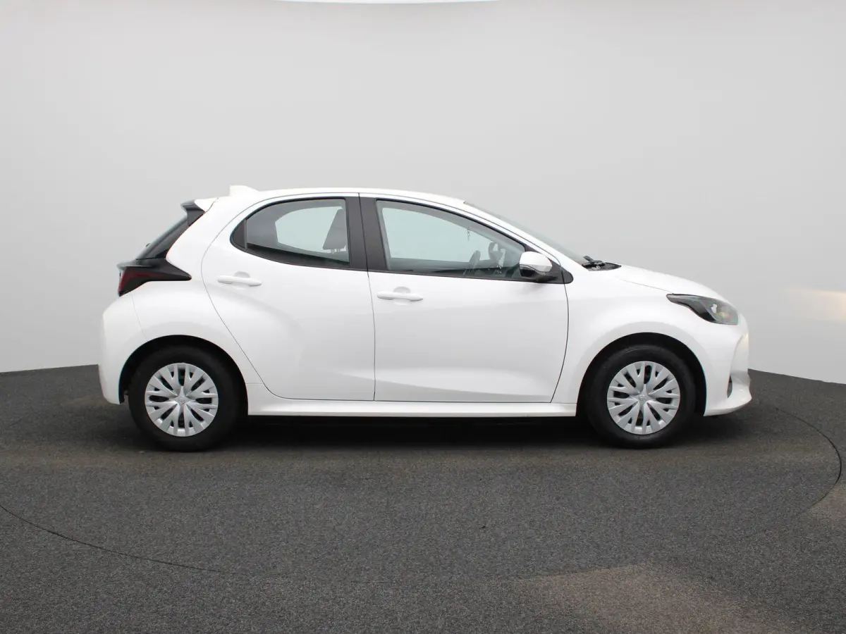 1.5 Hybrid Active | NAVIGATIE | BLUETOOTH | ACHTERUITRIJCAMERA | APPLE CARPLAY | CLIMATE CONTROL | 5-DEURS | AIRCO | MULTIFUNCTIONEEL STUURWIEL |