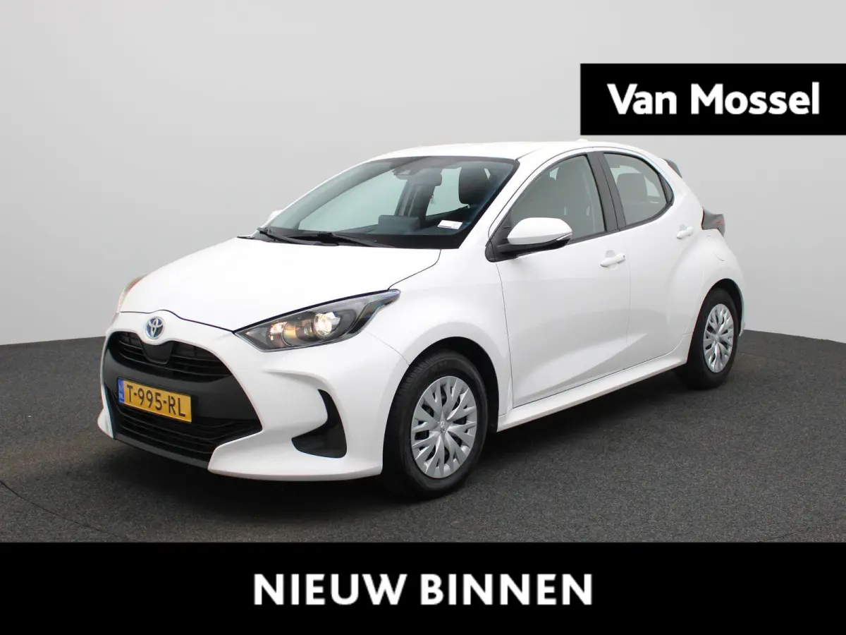 1.5 Hybrid Active | NAVIGATIE | BLUETOOTH | ACHTERUITRIJCAMERA | APPLE CARPLAY | CLIMATE CONTROL | 5-DEURS | AIRCO | MULTIFUNCTIONEEL STUURWIEL |
