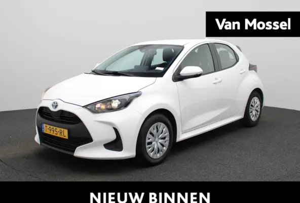 1.5 Hybrid Active | NAVIGATIE | BLUETOOTH | ACHTERUITRIJCAMERA | APPLE CARPLAY | CLIMATE CONTROL | 5-DEURS | AIRCO | MULTIFUNCTIONEEL STUURWIEL |