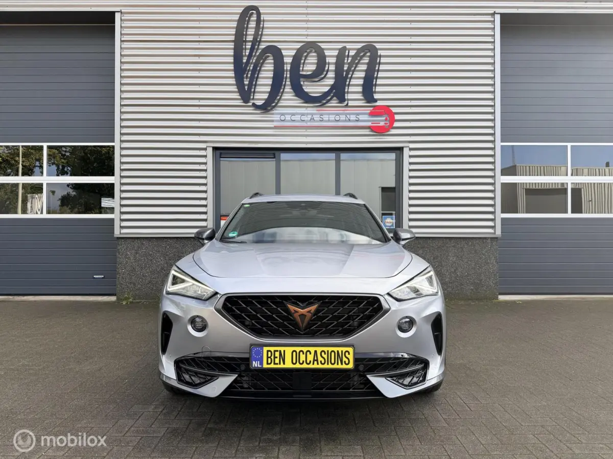 1.4 e-Hybrid Business 1e Eigenaar NIEUWSTAAT!