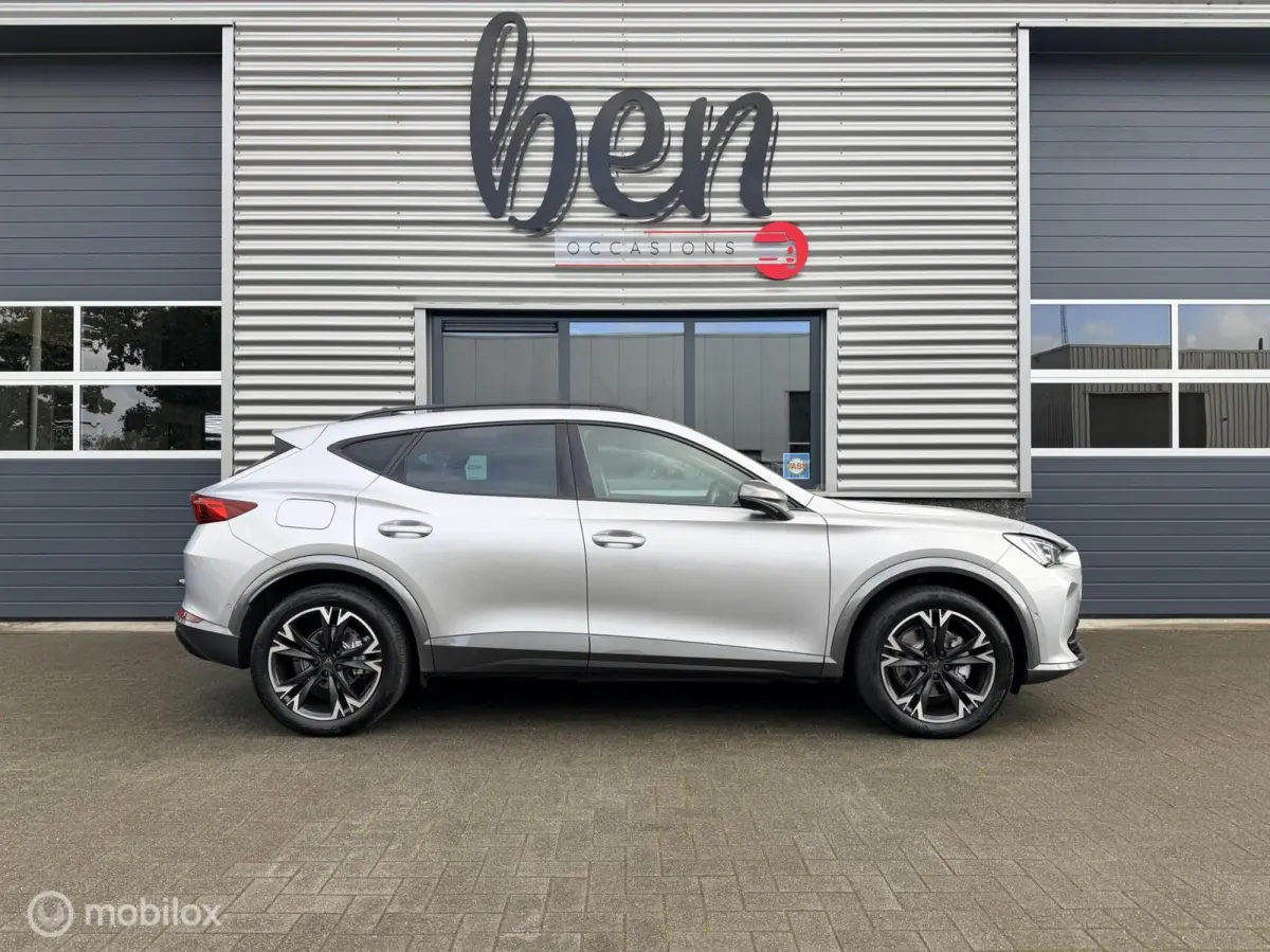 1.4 e-Hybrid Business 1e Eigenaar NIEUWSTAAT!