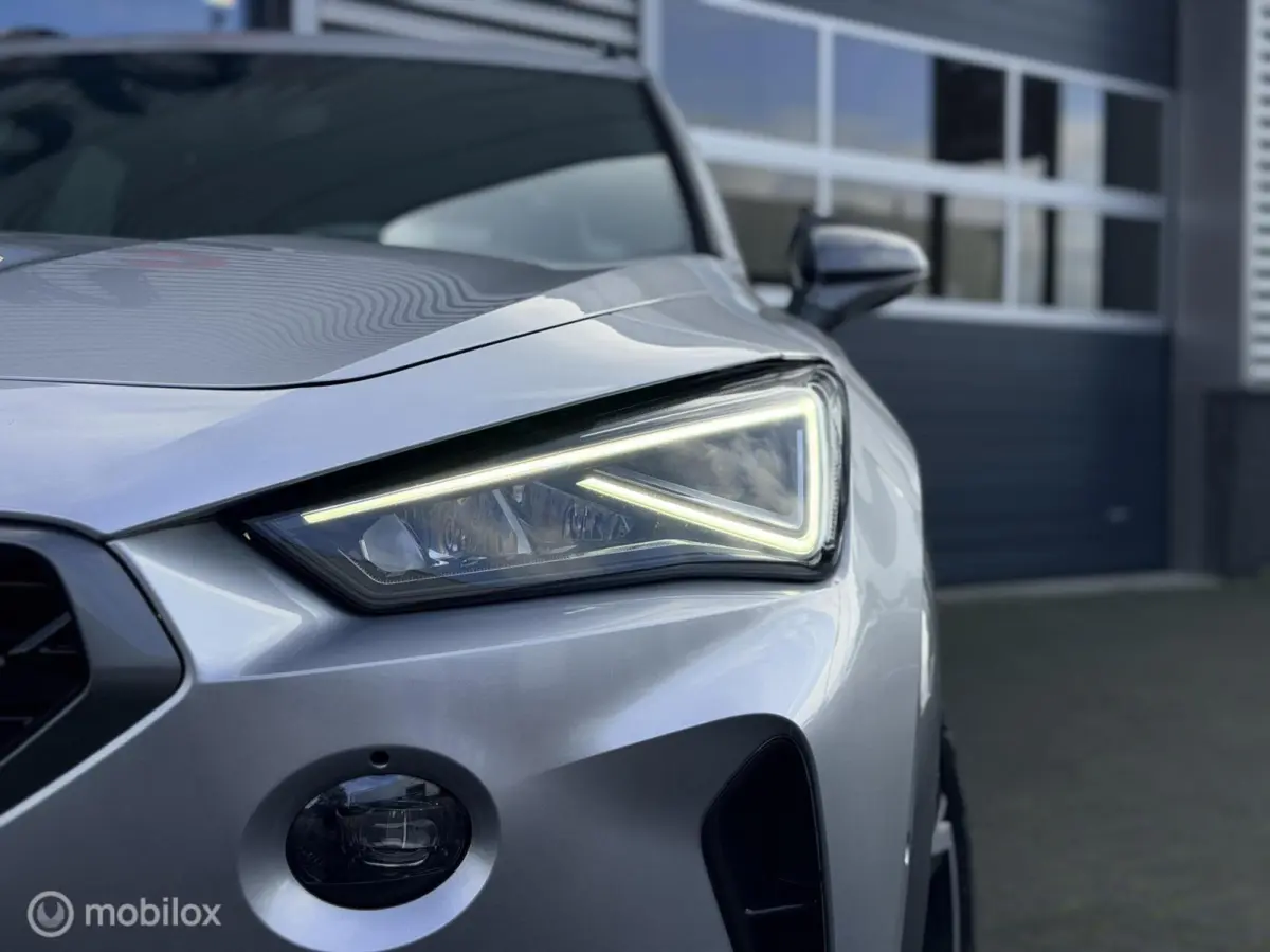 1.4 e-Hybrid Business 1e Eigenaar NIEUWSTAAT!