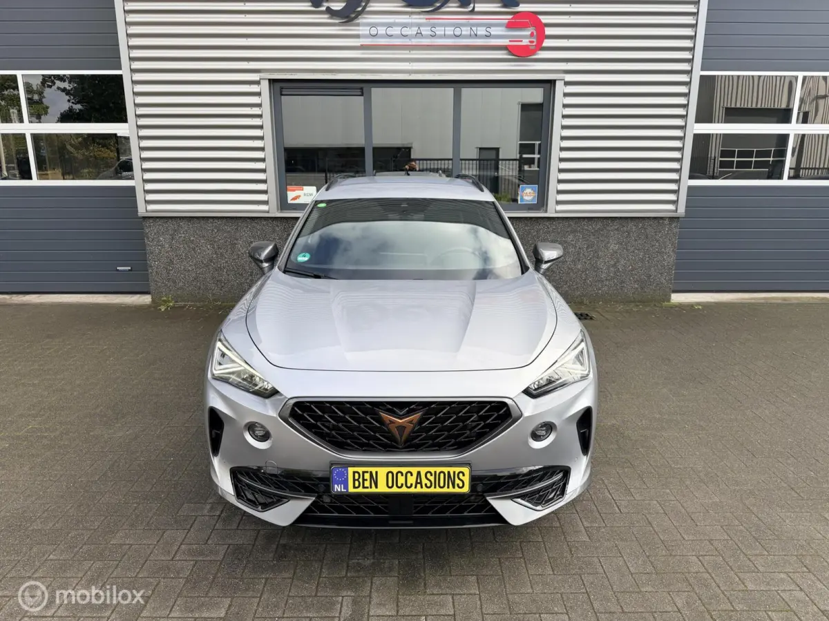 1.4 e-Hybrid Business 1e Eigenaar NIEUWSTAAT!
