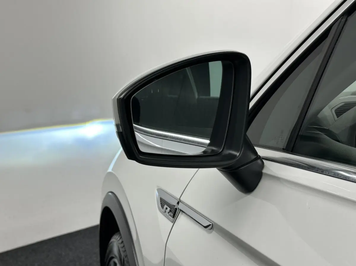 2.0 TSI 4Motion Highline R-Line|Adaptieve Cruise|Virtual Cockpit|360 Camera|Trekhaak|