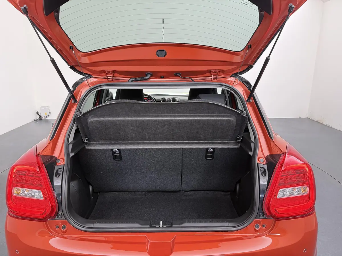 1.2 Style Smart Hybrid | achteruitrijcamera | navigatie | climate control |
