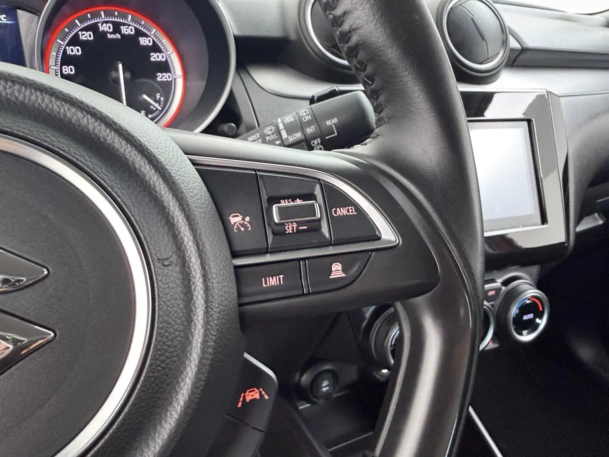1.2 Style Smart Hybrid | achteruitrijcamera | navigatie | climate control |