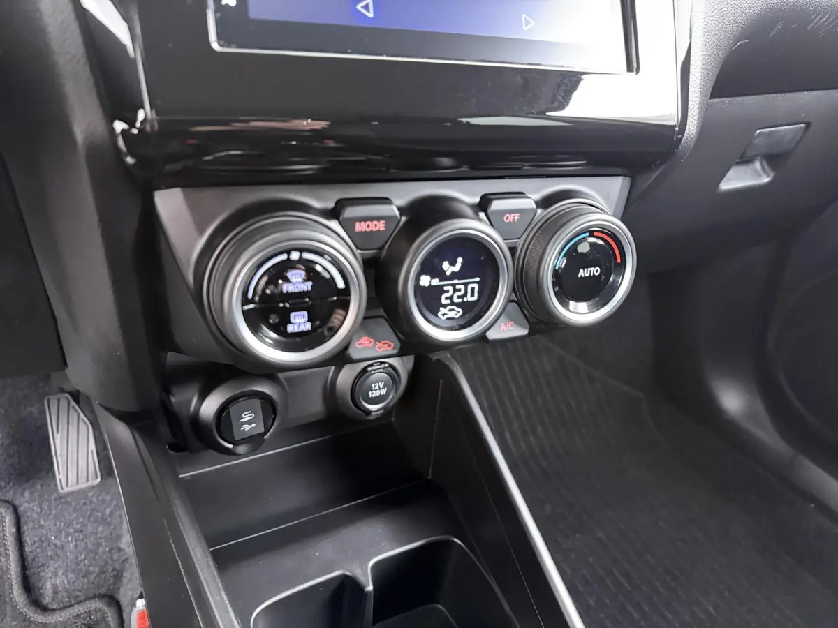 1.2 Style Smart Hybrid | achteruitrijcamera | navigatie | climate control |