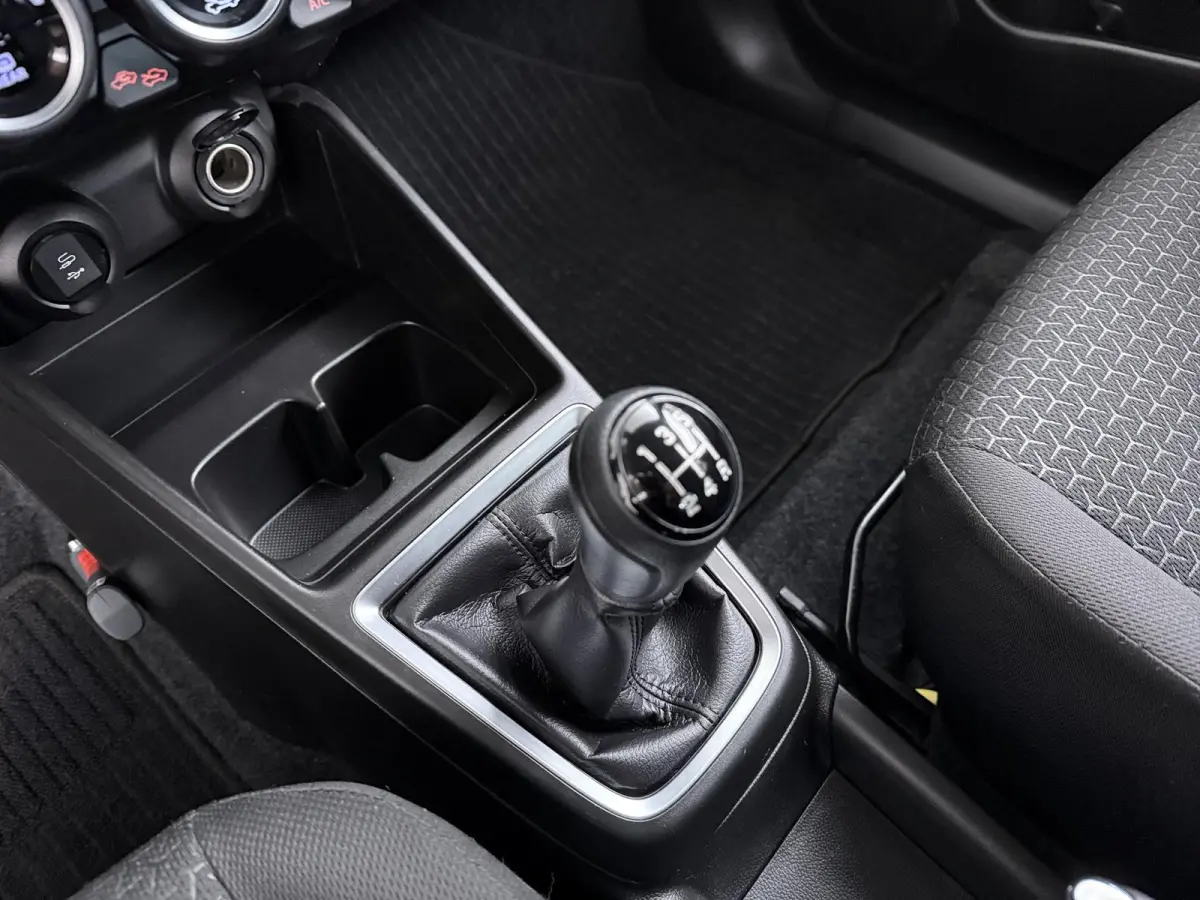 1.2 Style Smart Hybrid | achteruitrijcamera | navigatie | climate control |