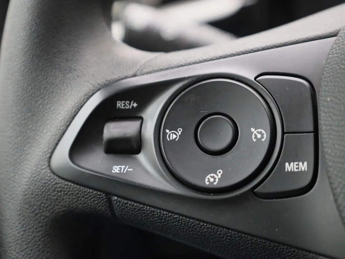 1.2 Edition | Apple Carplay / Android Auto | Cruise Control | Airco | Lane Assistant | Lichtmetalen Velgen |