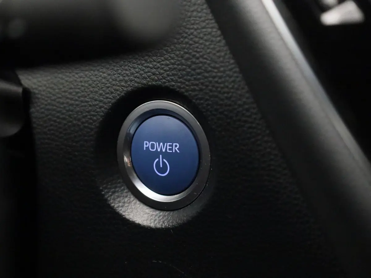 1.8 Hybrid Business | Automaat | DAB  | Camera | Apple CarPlay / Android auto | Climate control | Cruise control | Bluetooth |