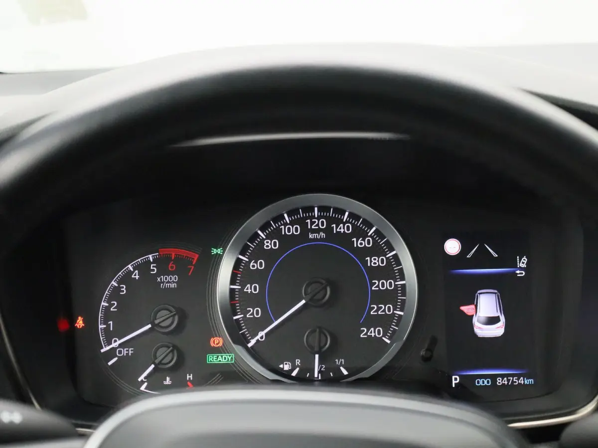 1.8 Hybrid Business | Automaat | DAB  | Camera | Apple CarPlay / Android auto | Climate control | Cruise control | Bluetooth |