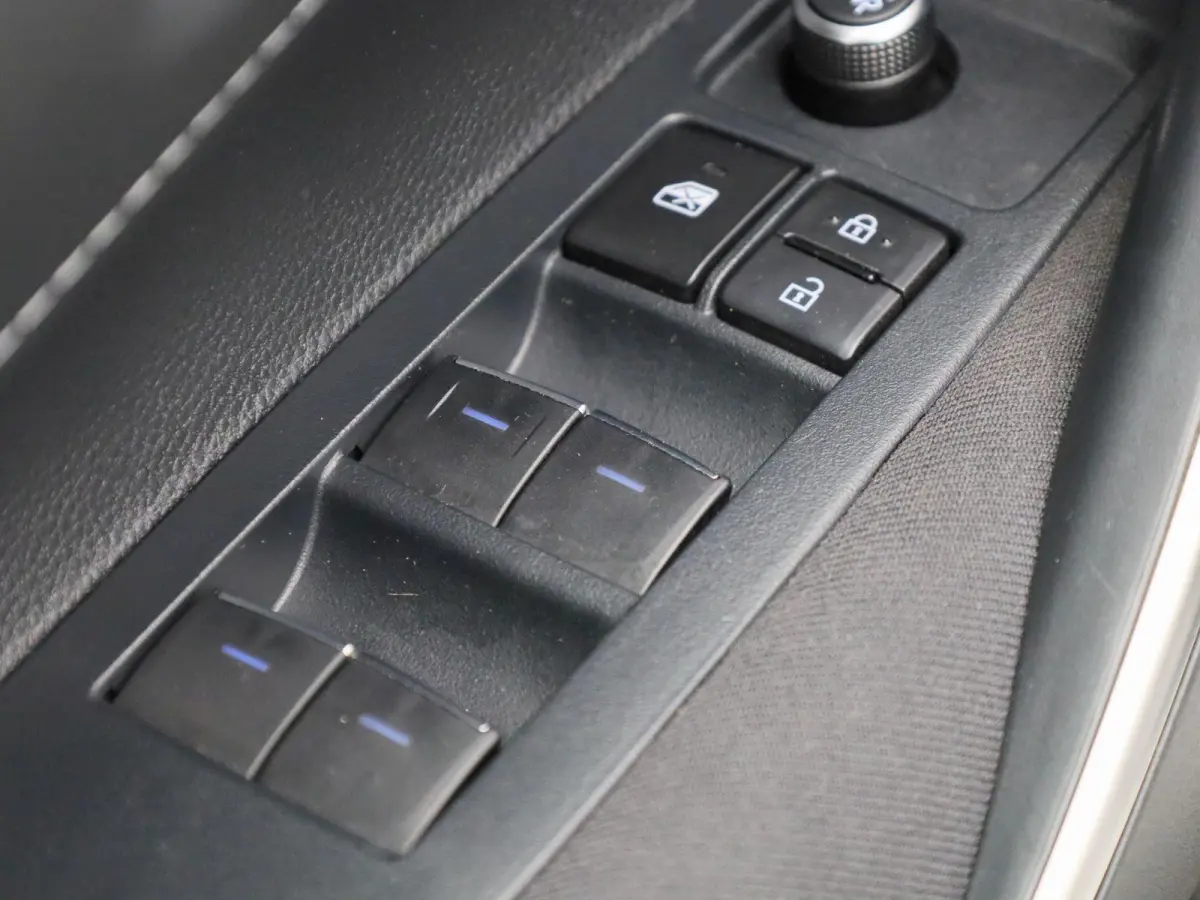 1.8 Hybrid Business | Automaat | DAB  | Camera | Apple CarPlay / Android auto | Climate control | Cruise control | Bluetooth |
