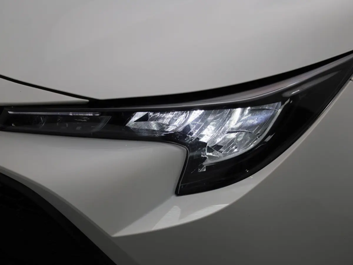 1.8 Hybrid Business | Automaat | DAB  | Camera | Apple CarPlay / Android auto | Climate control | Cruise control | Bluetooth |