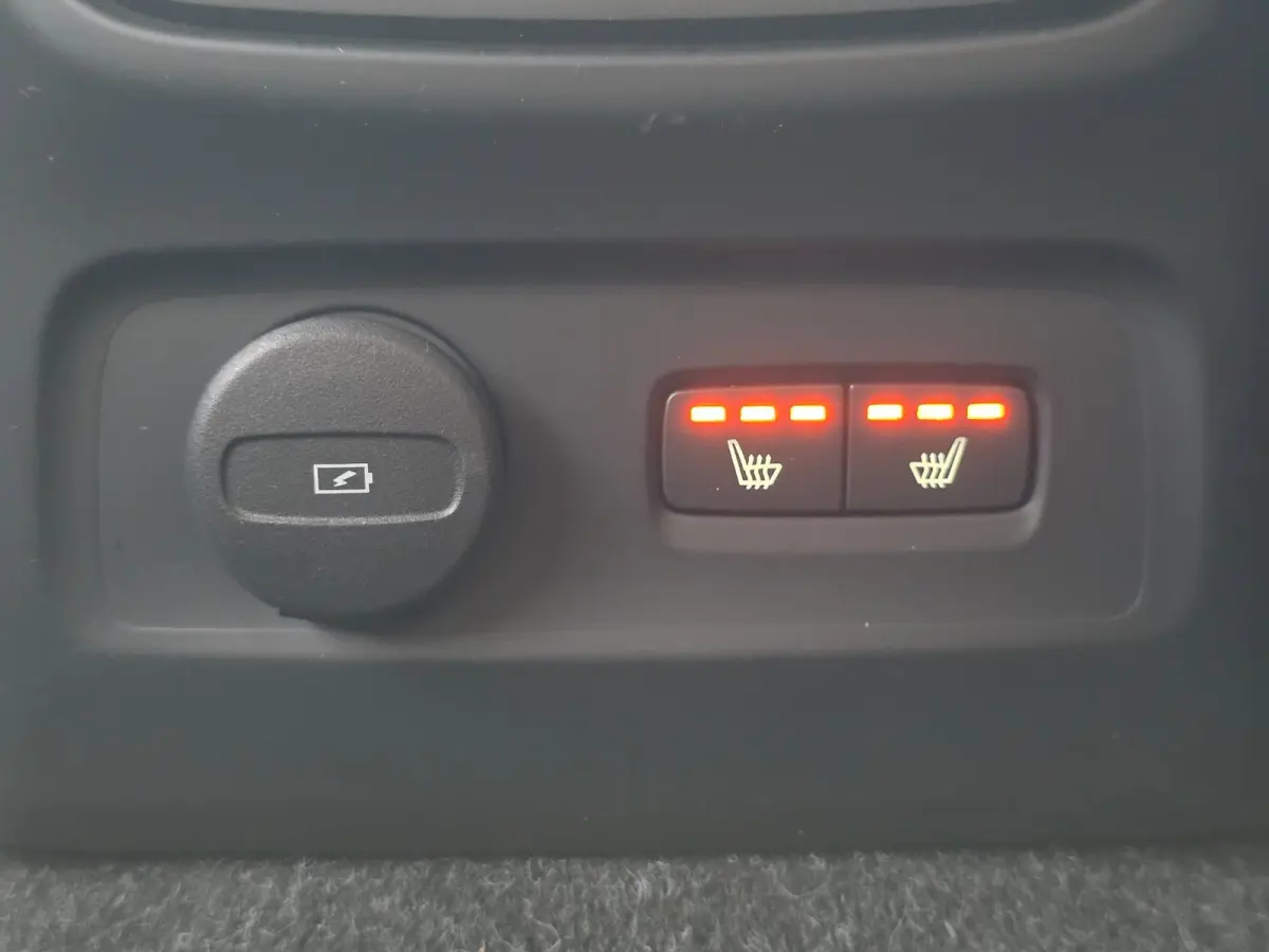 1.5 T5 Plug-in hybrid Plus Bright | TREKHAAK | LEDER | 1E EIGENAAR | WINTERPAKKET