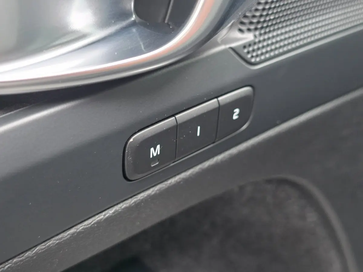 1.5 T5 Plug-in hybrid Plus Bright | TREKHAAK | LEDER | 1E EIGENAAR | WINTERPAKKET