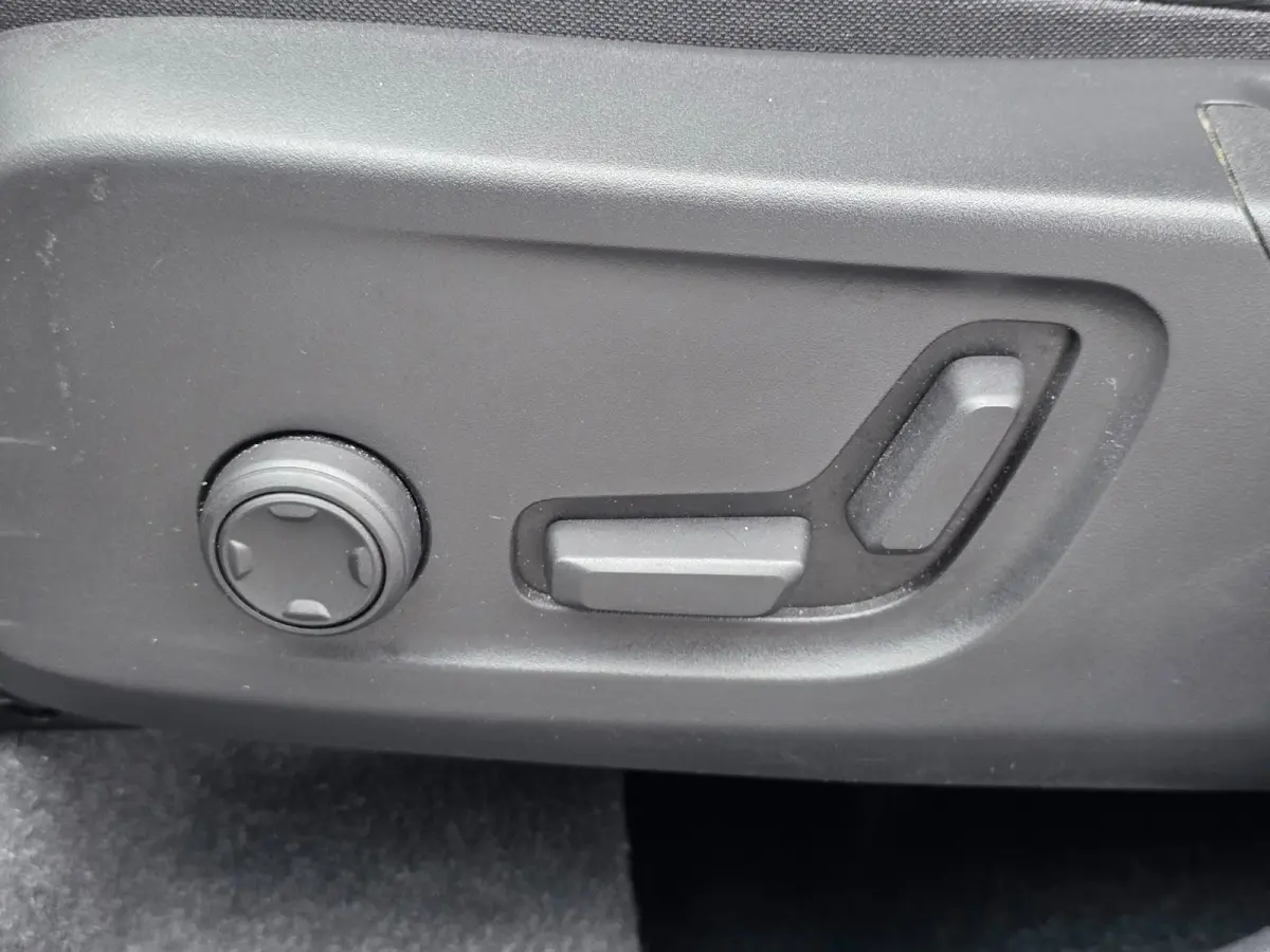 1.5 T5 Plug-in hybrid Plus Bright | TREKHAAK | LEDER | 1E EIGENAAR | WINTERPAKKET