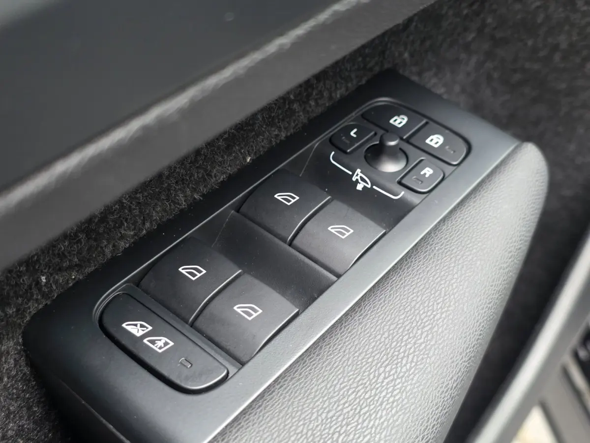 1.5 T5 Plug-in hybrid Plus Bright | TREKHAAK | LEDER | 1E EIGENAAR | WINTERPAKKET