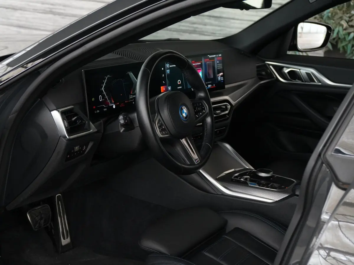 EDrive High Executive 70 kWh Leer Virtual Cam Soh 95%