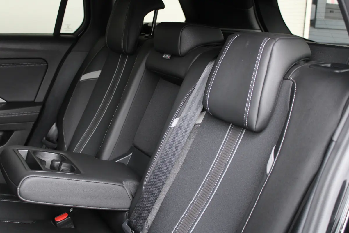 1.2 Turbo Hybrid GS | Adaptieve cruise control | AGR stoelen | Keyless entry | Keyless start |