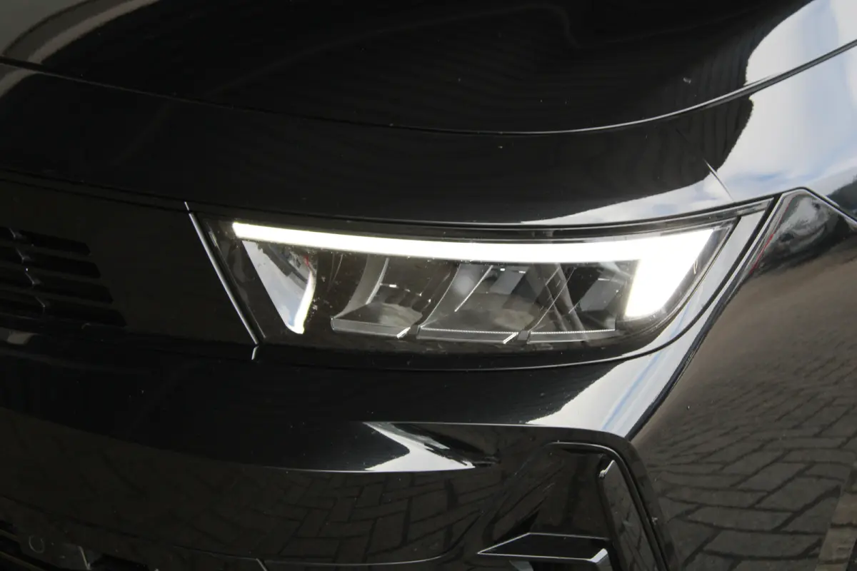 1.2 Turbo Hybrid GS | Adaptieve cruise control | AGR stoelen | Keyless entry | Keyless start |