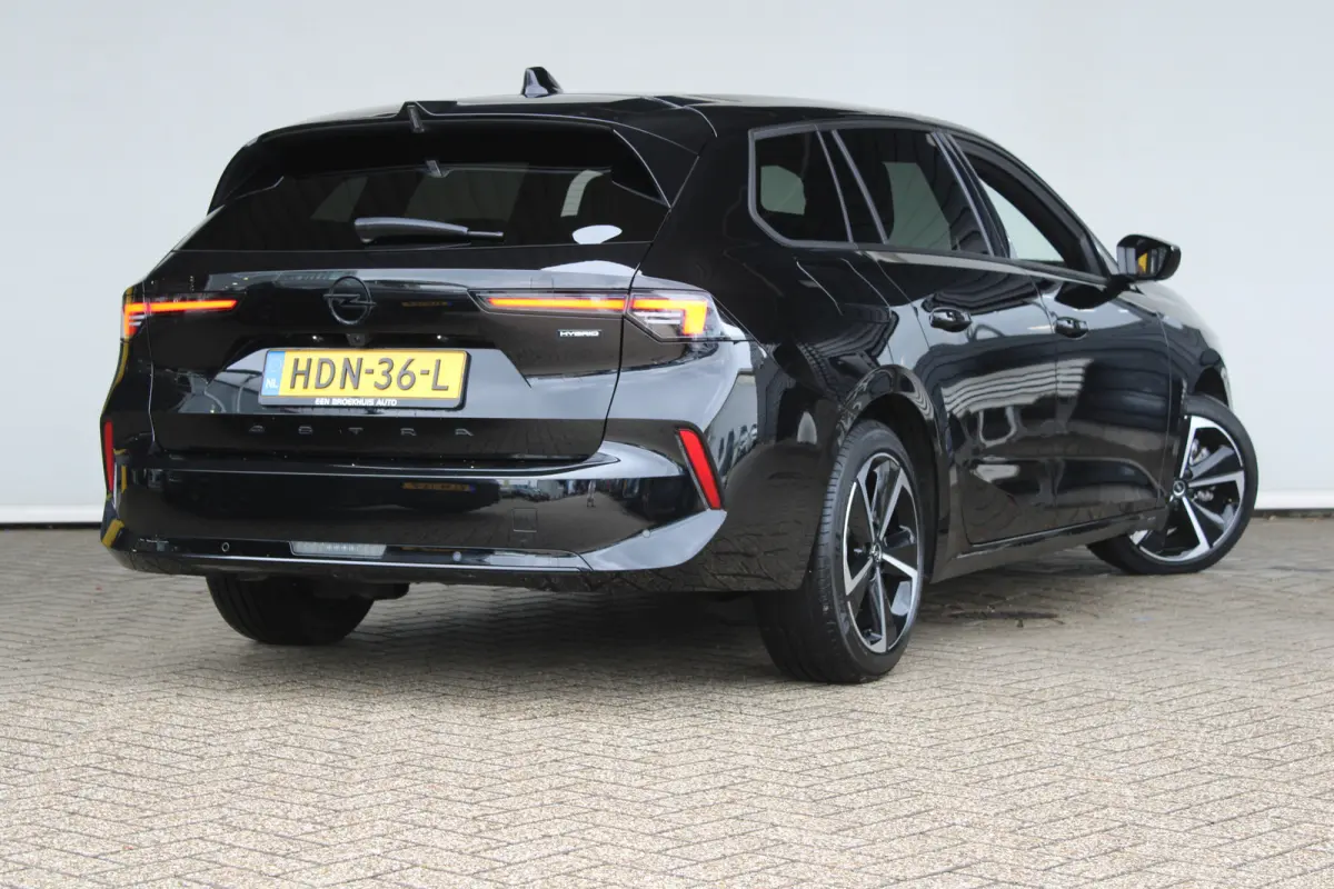 1.2 Turbo Hybrid GS | Adaptieve cruise control | AGR stoelen | Keyless entry | Keyless start |