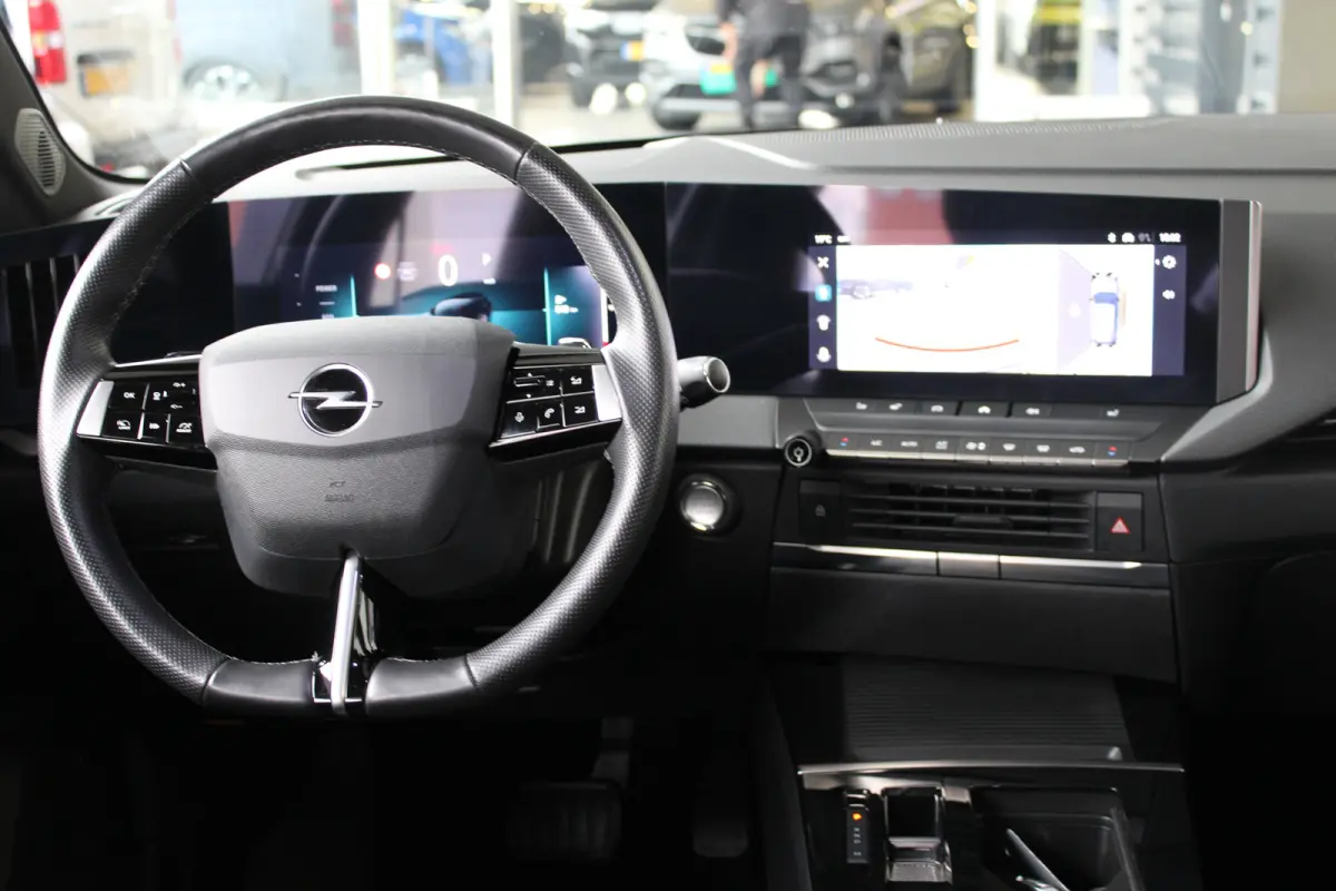 1.2 Turbo Hybrid GS | Adaptieve cruise control | AGR stoelen | Keyless entry | Keyless start |