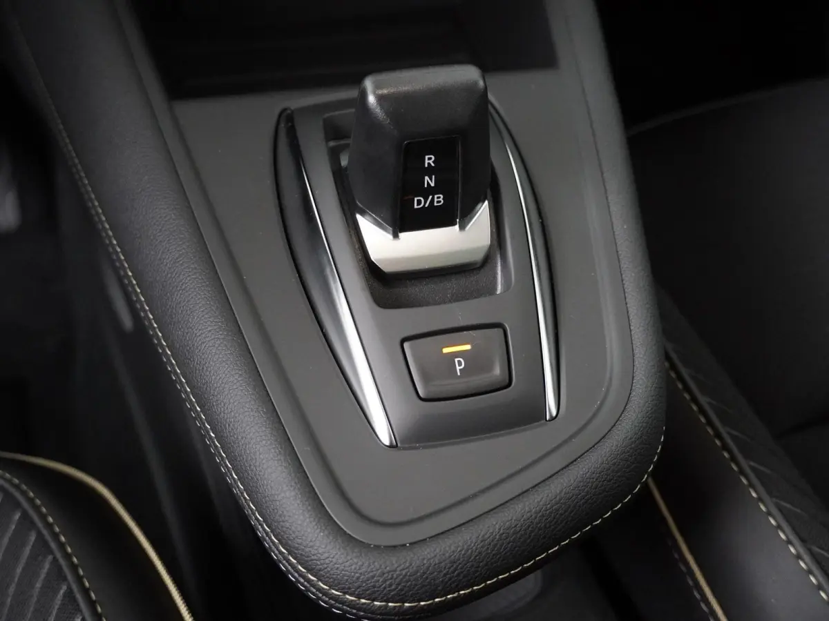 1.8 E-Tech full hybrid 160 iconic