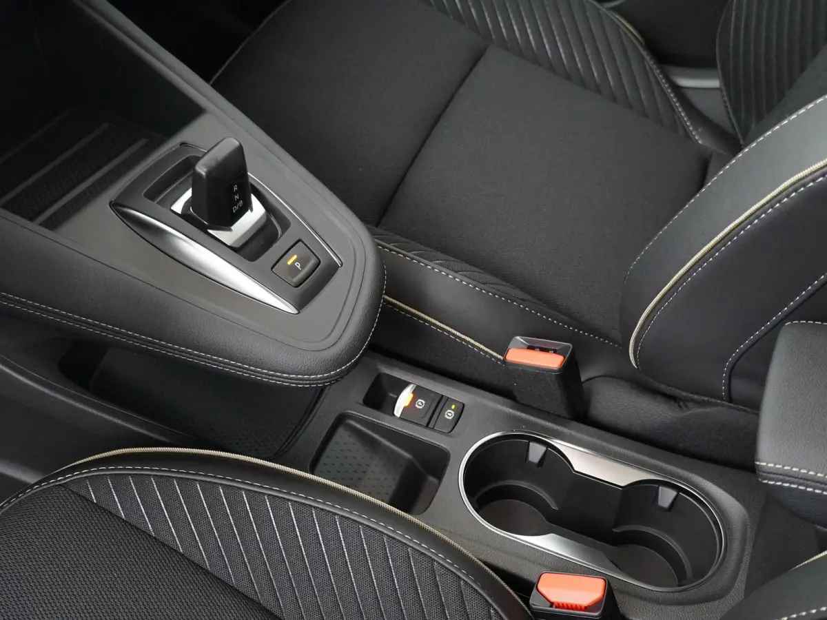 1.8 E-Tech full hybrid 160 iconic