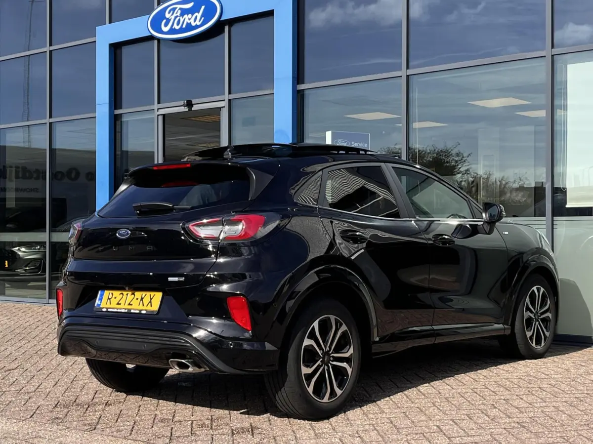 1.0 EcoBoost ST-Line 125PK Panodak Winterpack Adaptieve Cruise Camera Blind-Spot Parkeersensoren Climate Privacy Glass *Compleet*