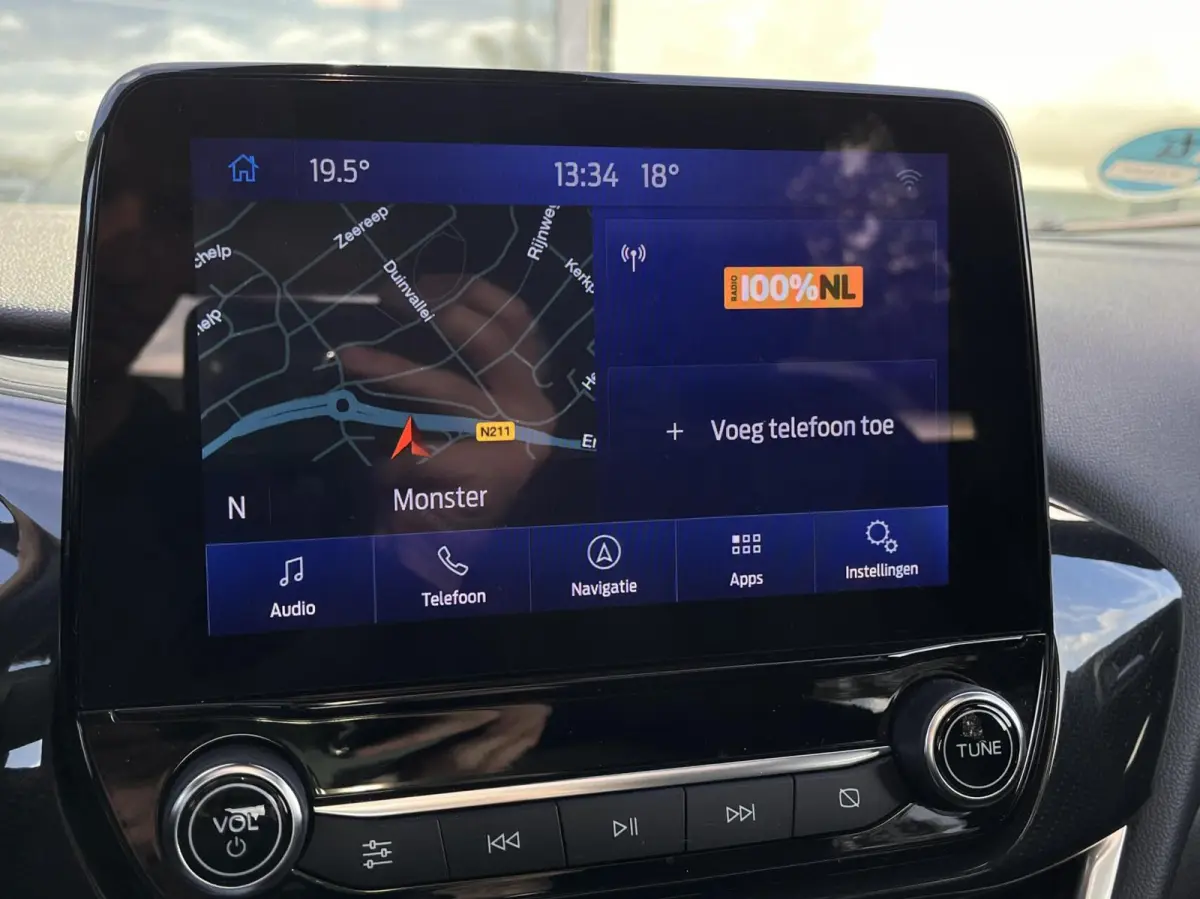 1.0 EcoBoost ST-Line 125PK Panodak Winterpack Adaptieve Cruise Camera Blind-Spot Parkeersensoren Climate Privacy Glass *Compleet*