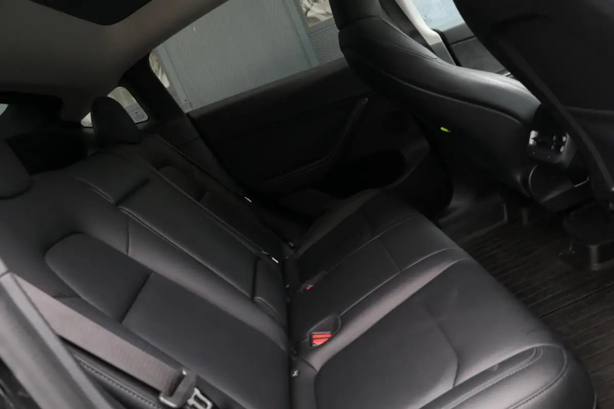 RWD 58 kWh |LFP ACCU| 20'Inch Trekhaak Leder Panodak 360View PrivacyGlass Uitstraling! 135000KM BJ2023